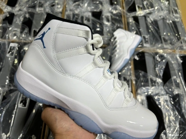 Blue Air legend 11 Jordan CT8012-104 0531